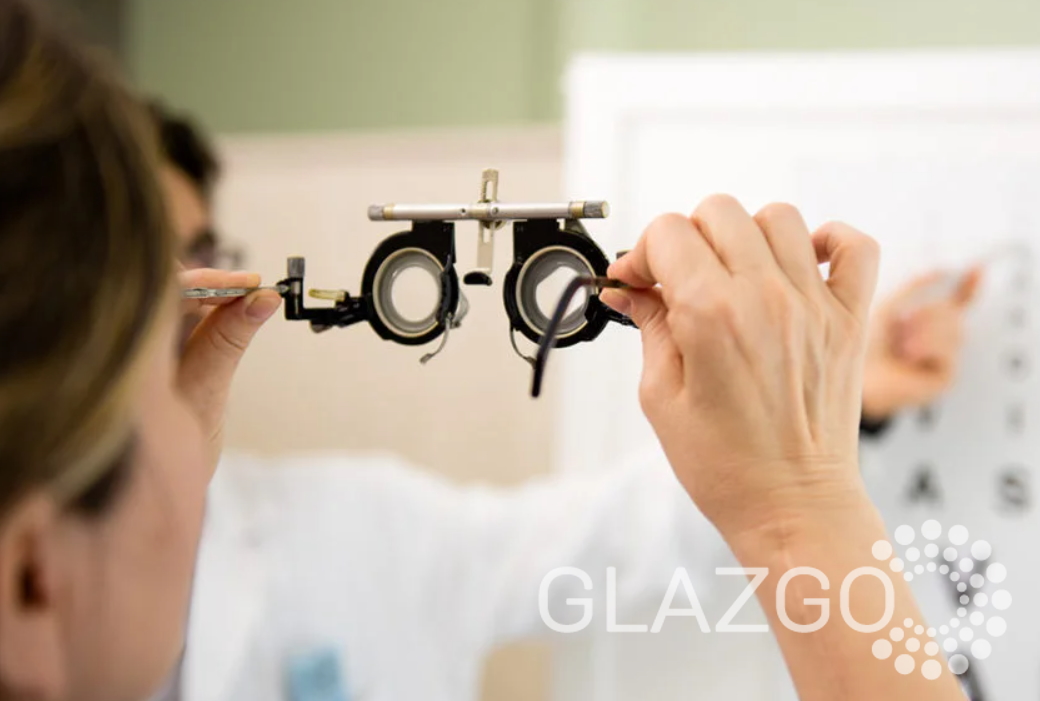 Близорукость слабой степени: лечение в GlazGo